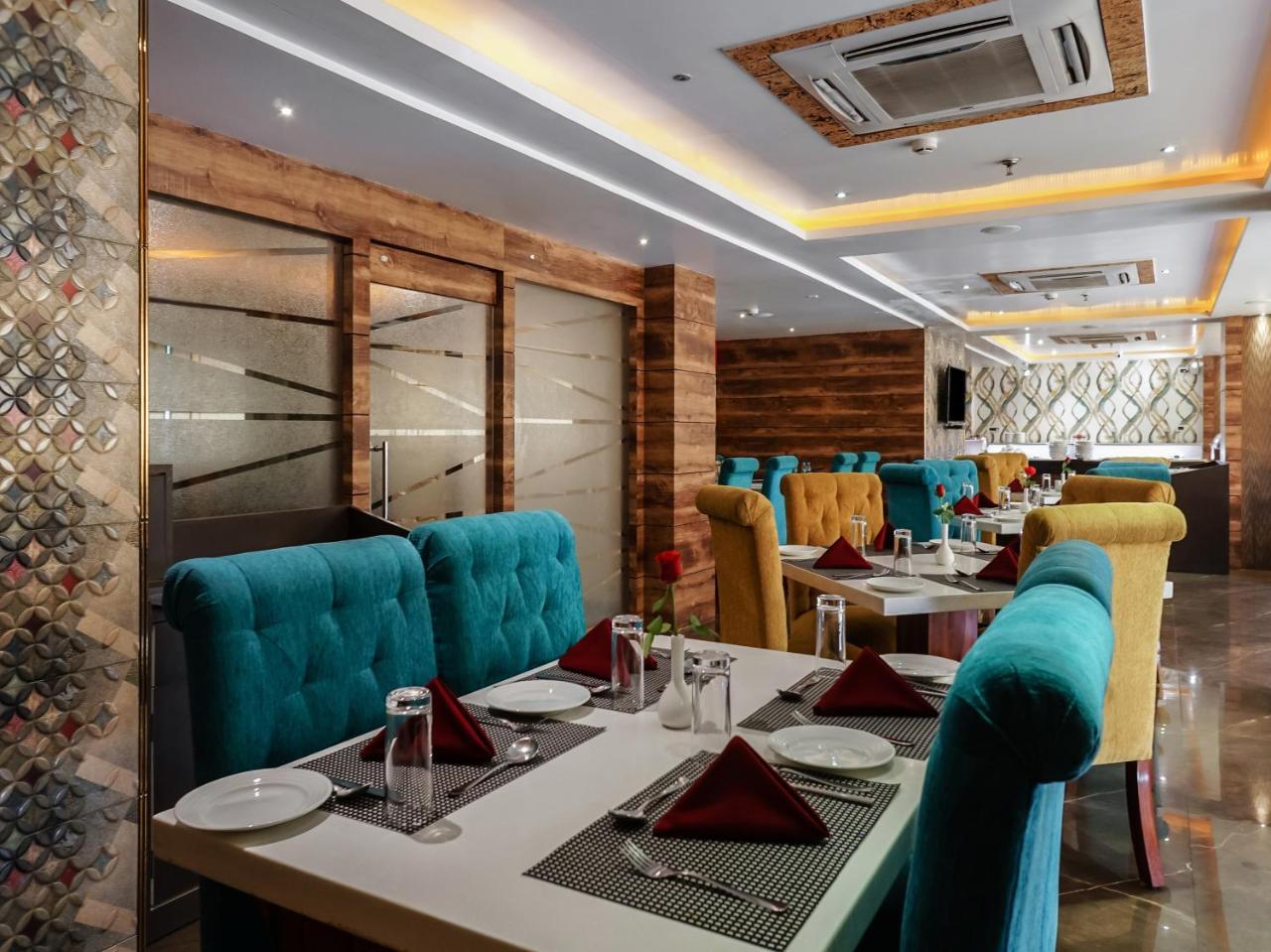 Treebo Tryst The Kalyaniz Guwahati Exterior foto